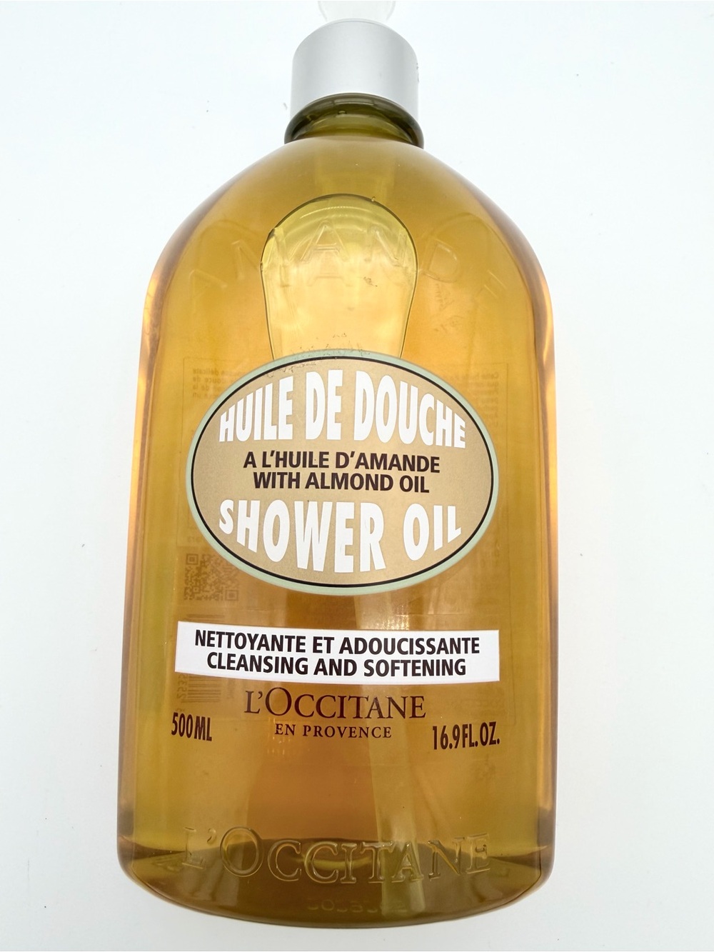 L’Occitane Almond Shower Oil – 500 mL / 16.9 fl. oz.